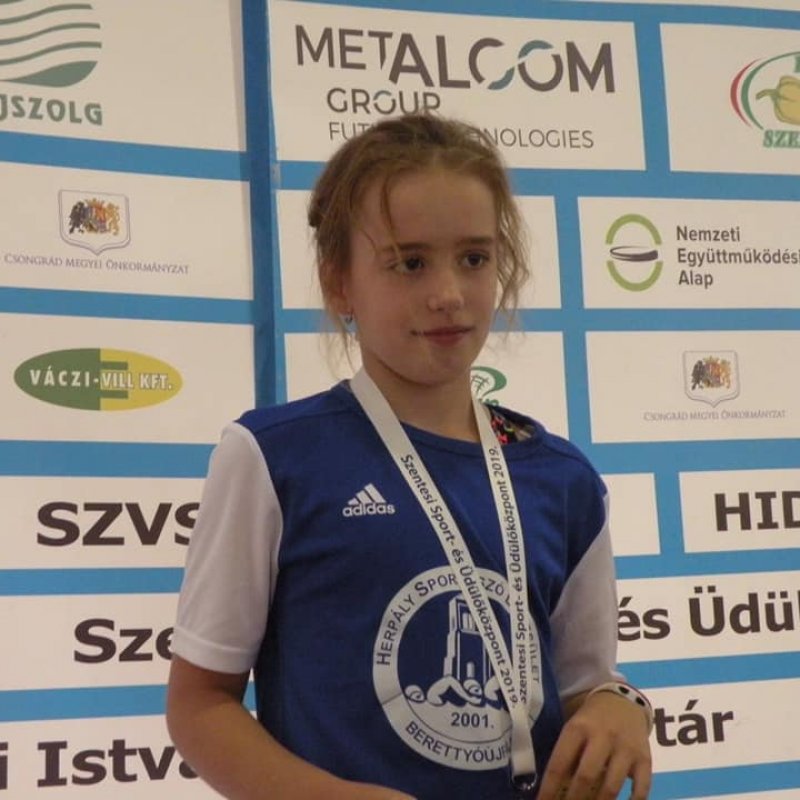 V. Szentes Sprint 26